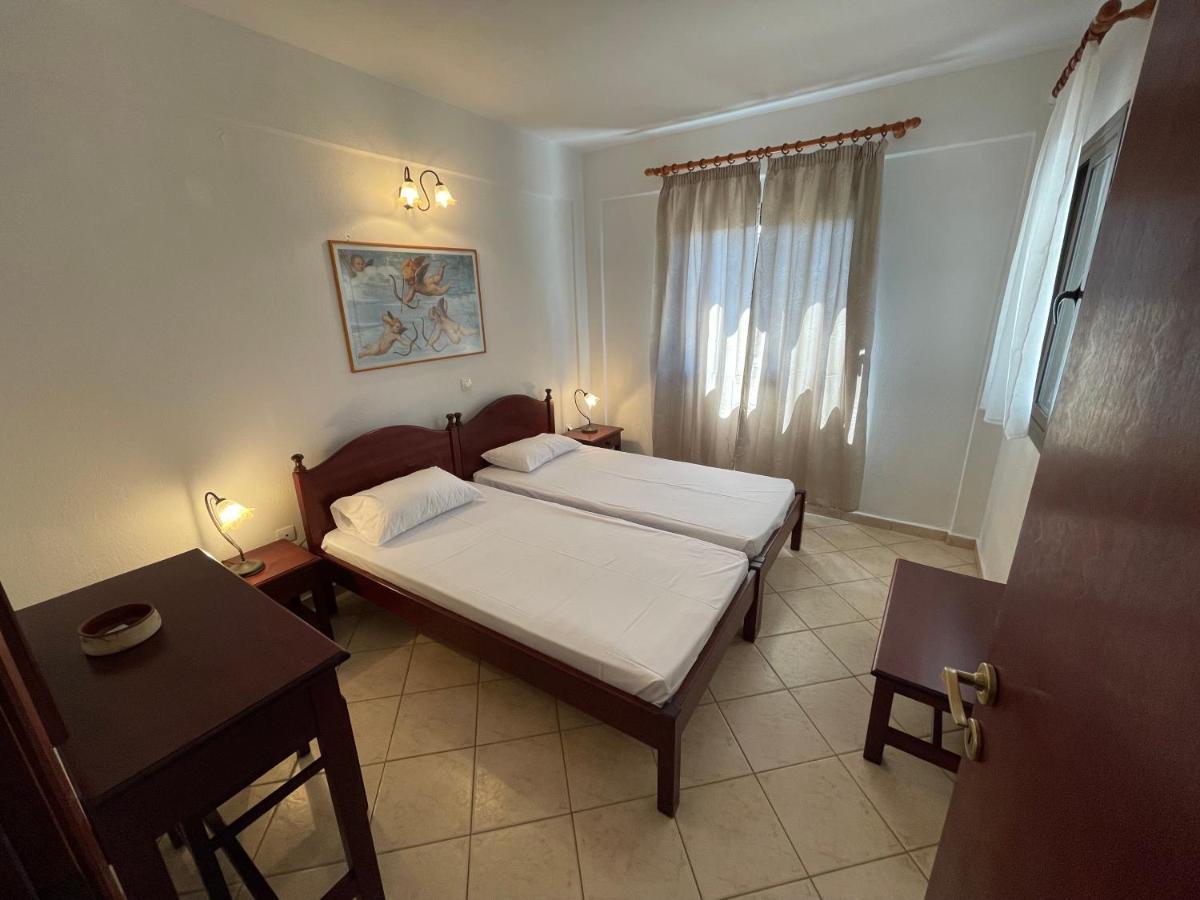 Galazia Akti Seaside Apartments Никити Екстериор снимка