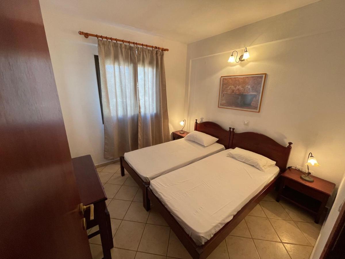 Galazia Akti Seaside Apartments Никити Екстериор снимка