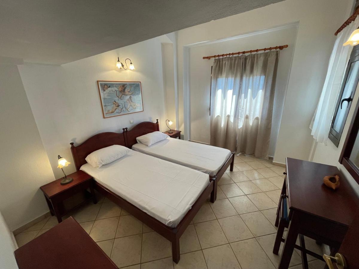Galazia Akti Seaside Apartments Никити Екстериор снимка