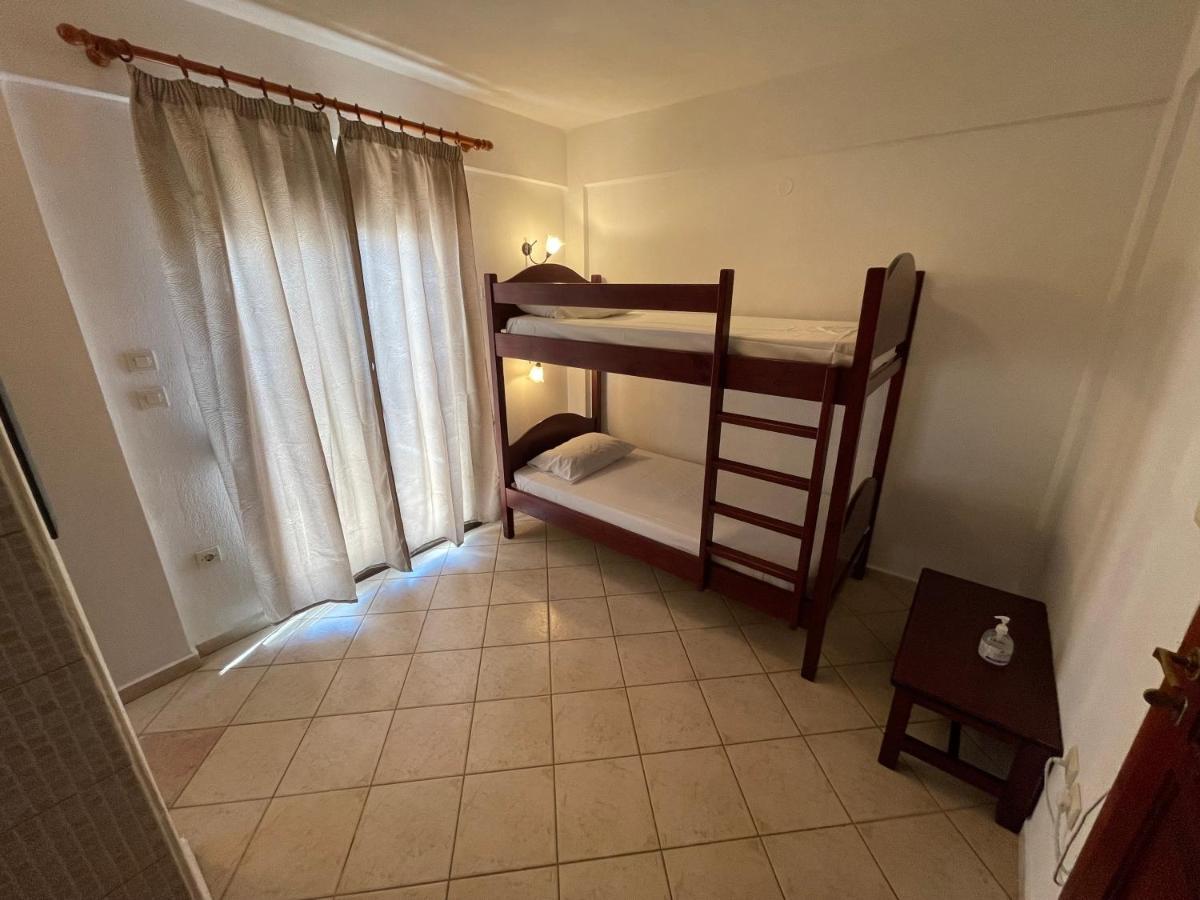 Galazia Akti Seaside Apartments Никити Екстериор снимка