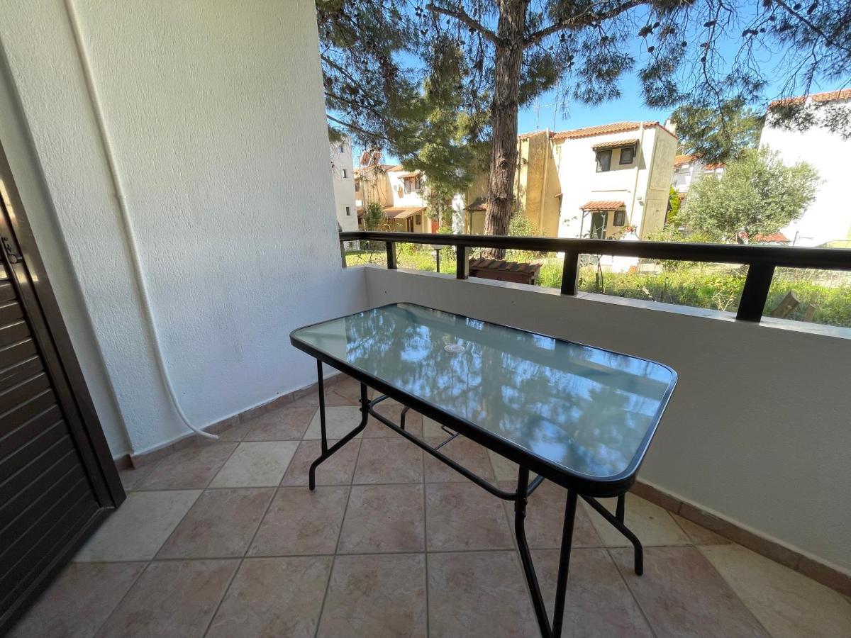 Galazia Akti Seaside Apartments Никити Екстериор снимка
