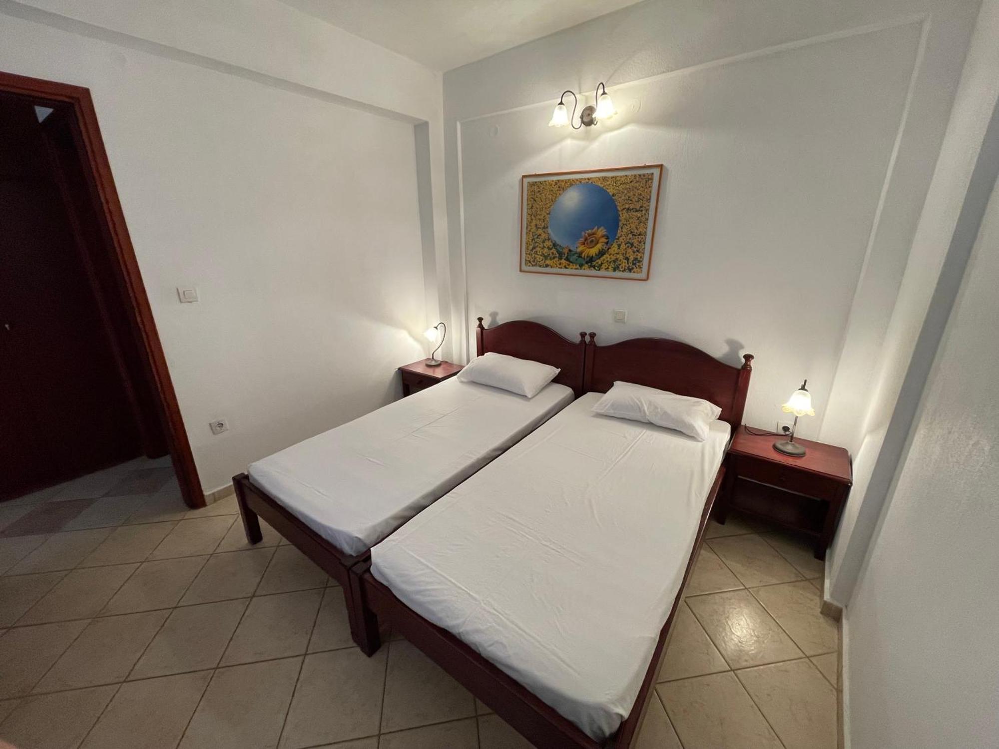 Galazia Akti Seaside Apartments Никити Стая снимка